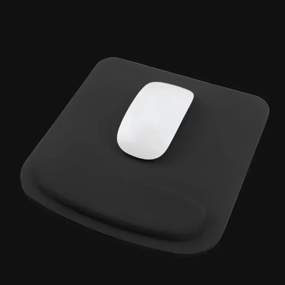 Tapis de souris ZenGripV2 avec repose-poignet ergonomique en mousse mémoire - Confort durable pour sessions de gaming ou télétravail. Surface antidérapante et base en silicone.